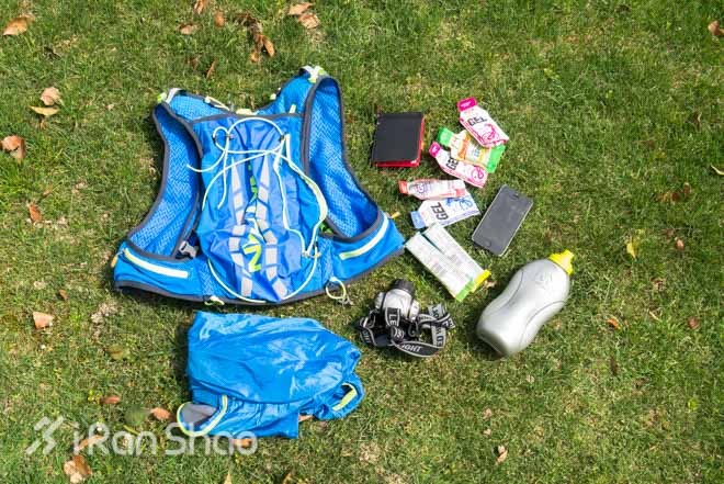 ​评测 | 越野双子星：Nathan VaporCloud & VaporAir 越野水袋背包