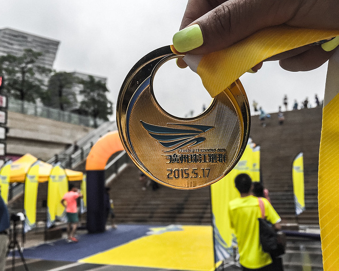 漫步云端 缓震界的劳斯莱斯——Brooks Glycerin 12深度测评