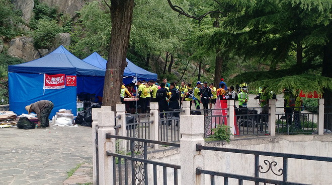 一场并不越野的越野——记2015年TNF100 25K比赛