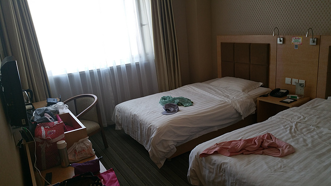 营口鲅鱼圈马拉松刷PB纪念我逝去的爱情（中英文对照）