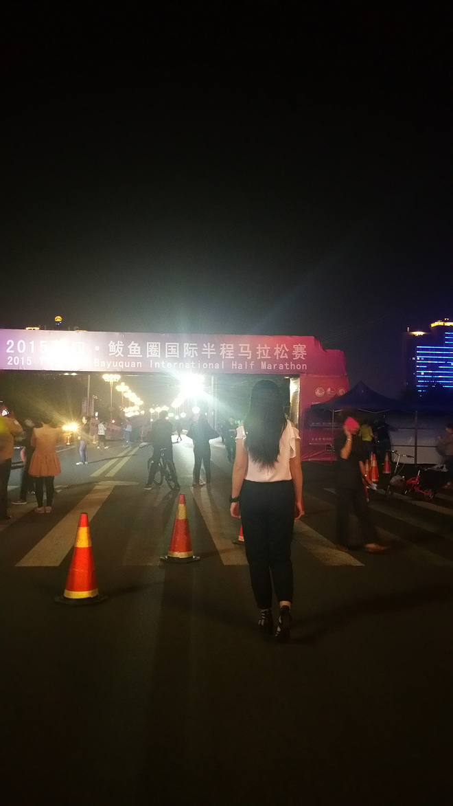 营口鲅鱼圈马拉松刷PB纪念我逝去的爱情（中英文对照）