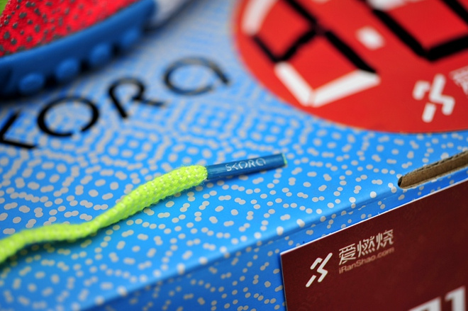 装备众测 | 少女心，糖果粉——Skora Phase 开箱贴