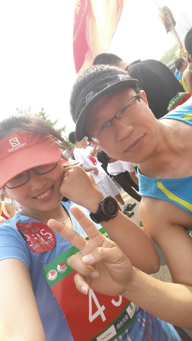 营口鲅鱼圈马拉松刷PB纪念我逝去的爱情（中英文对照）