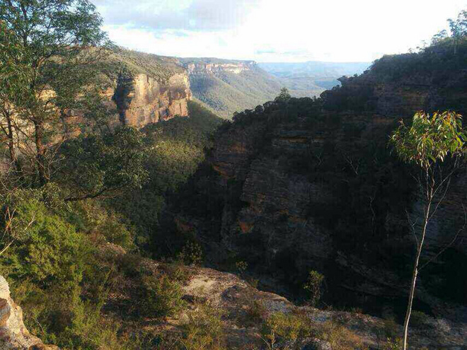 100公里，7次再见，16小时分分合合，我和斯骐的TNF100 Australia