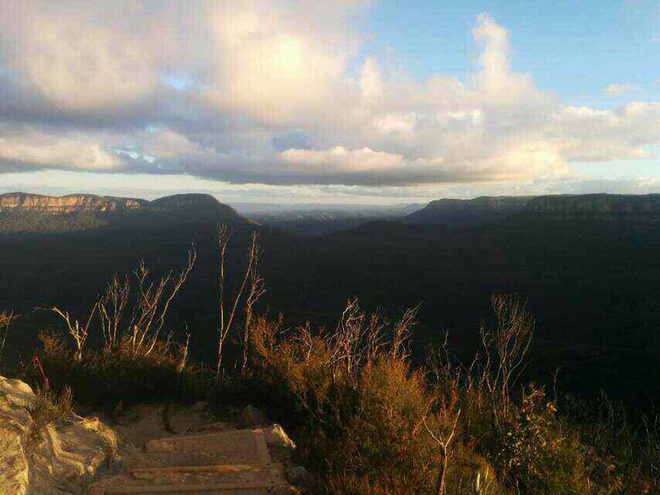 100公里，7次再见，16小时分分合合，我和斯骐的TNF100 Australia