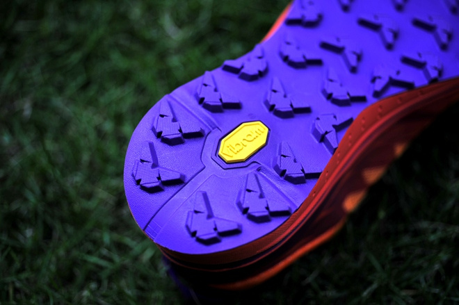 那抹点缀山间的紫与橙——泰尼卡闪电2.0深度测评