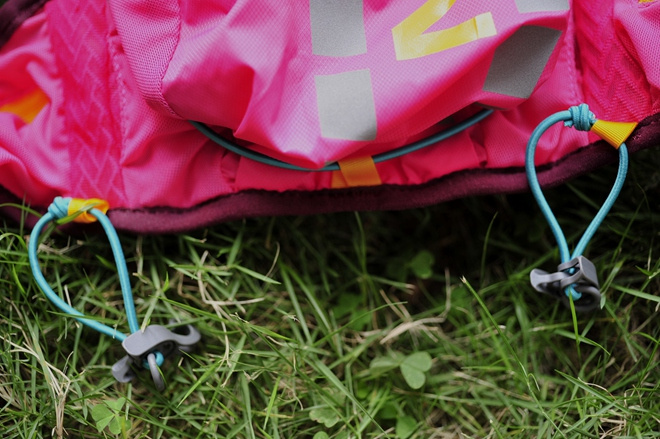 活跃山间的娇粉精灵——Nathan VaporAiress 轻量水袋背包测评