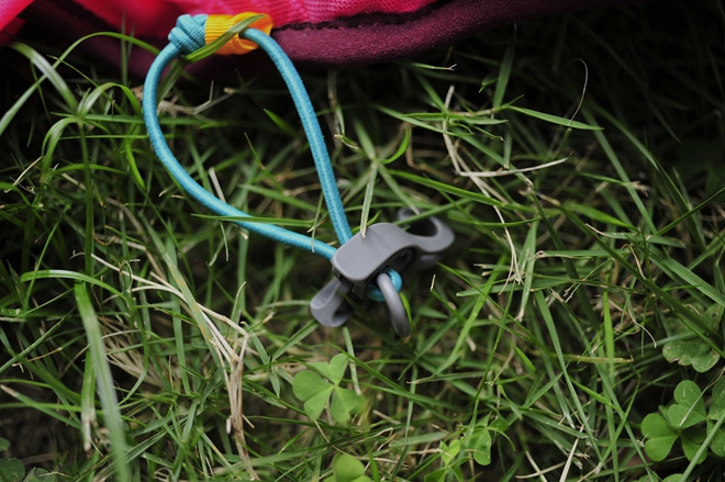 活跃山间的娇粉精灵——Nathan VaporAiress 轻量水袋背包测评