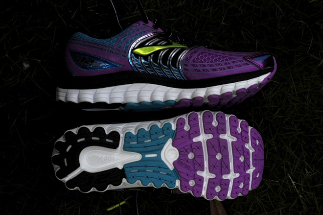 漫步云端 缓震界的劳斯莱斯——Brooks Glycerin 12深度测评