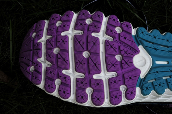 漫步云端 缓震界的劳斯莱斯——Brooks Glycerin 12深度测评