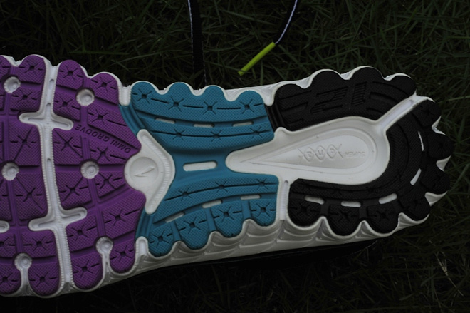 漫步云端 缓震界的劳斯莱斯——Brooks Glycerin 12深度测评