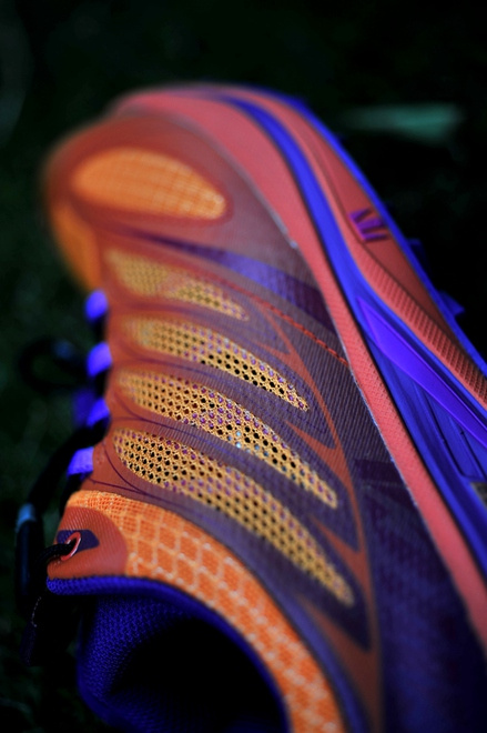 那抹点缀山间的紫与橙——泰尼卡闪电2.0深度测评