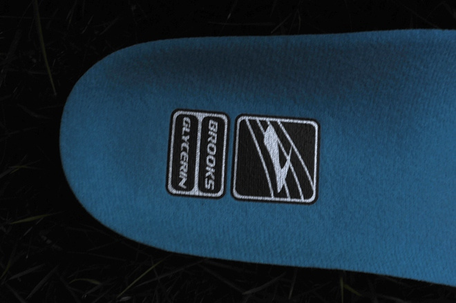 漫步云端 缓震界的劳斯莱斯——Brooks Glycerin 12深度测评