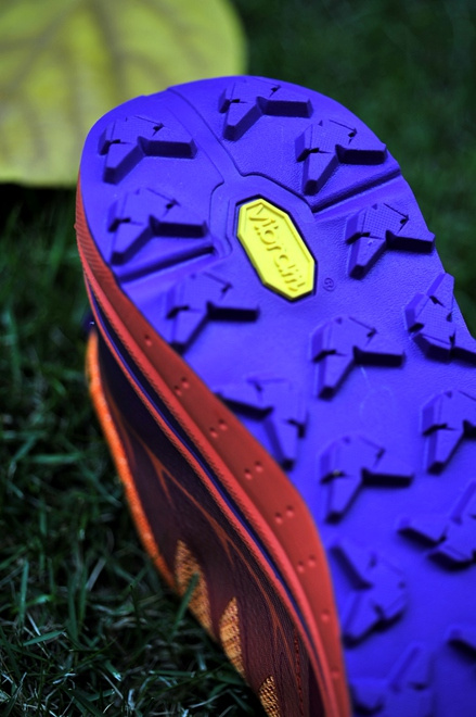 那抹点缀山间的紫与橙——泰尼卡闪电2.0深度测评