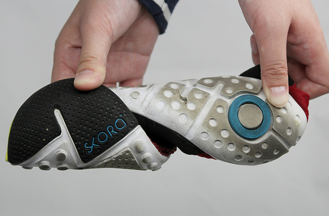 装备众测 |Skora Phase 贴地飞行 深度评测