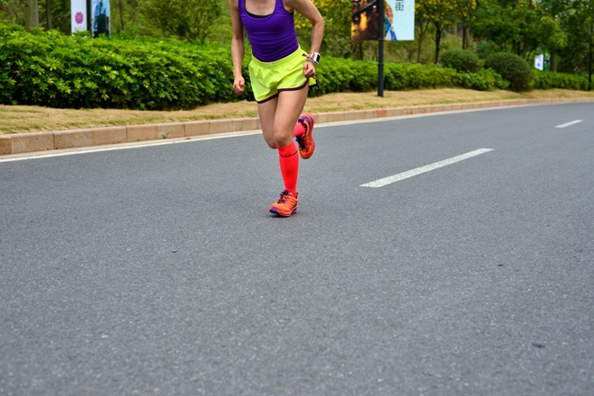 那抹点缀山间的紫与橙——泰尼卡闪电2.0深度测评