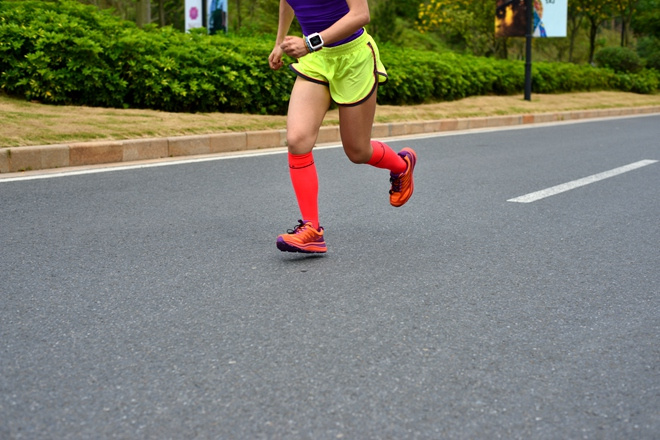 那抹点缀山间的紫与橙——泰尼卡闪电2.0深度测评
