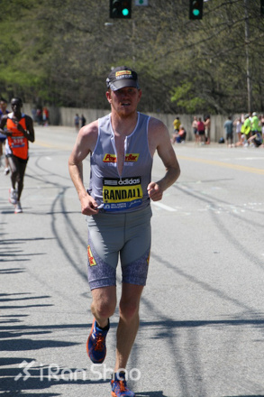 人物 | 实力最强的马拉松抢镜党