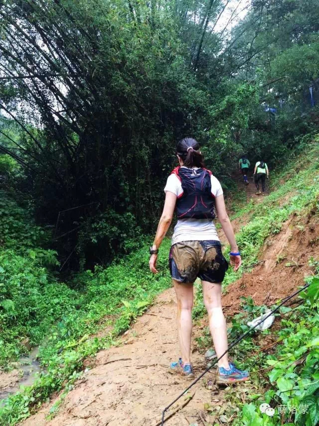 精英训练营选拔赛：花城的泥巴VS春城的雨