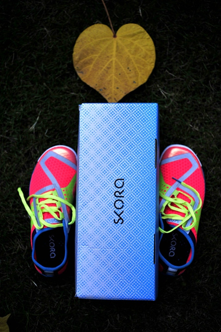 装备众测 | 少女心，糖果粉——Skora Phase 开箱贴