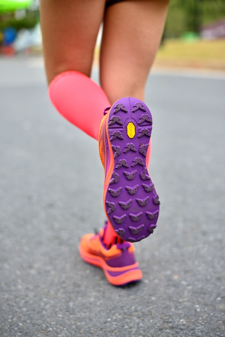 那抹点缀山间的紫与橙——泰尼卡闪电2.0深度测评