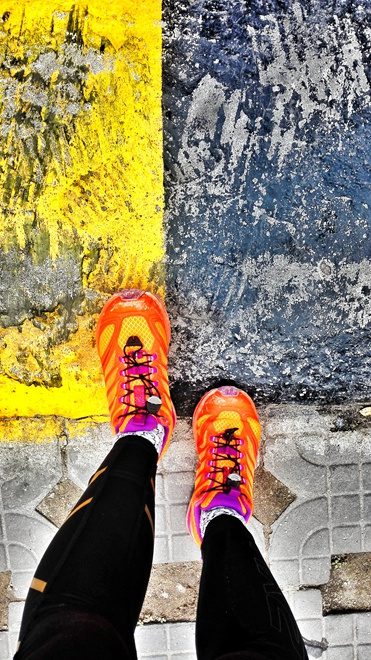 那抹点缀山间的紫与橙——泰尼卡闪电2.0深度测评