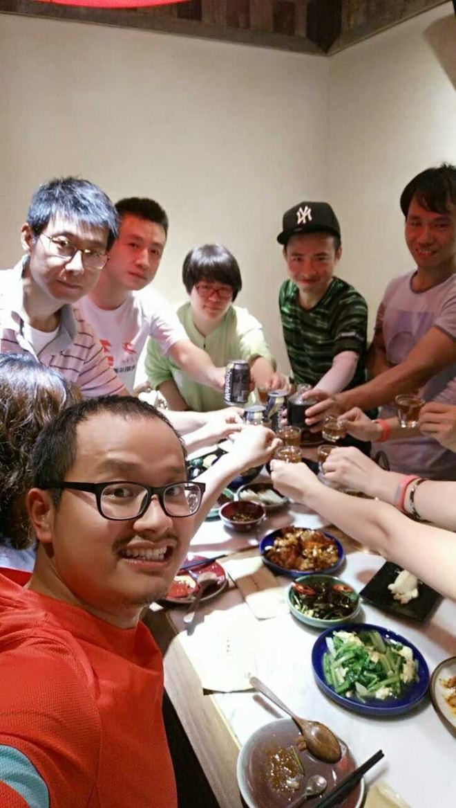 赛场见 | 8人2队，第一次参加马拉松接力赛