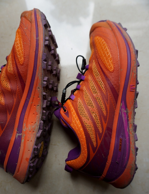 那抹点缀山间的紫与橙——泰尼卡闪电2.0深度测评