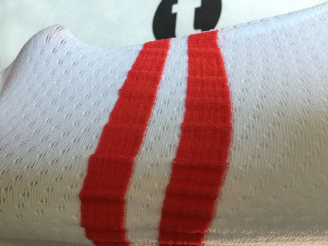 装备众测 |titan压力小腿套和机能紧身衣 开箱测评