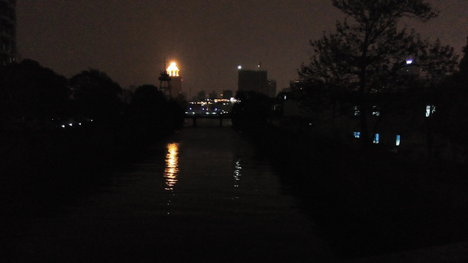 上海半程马拉松探路报告-雨夜版