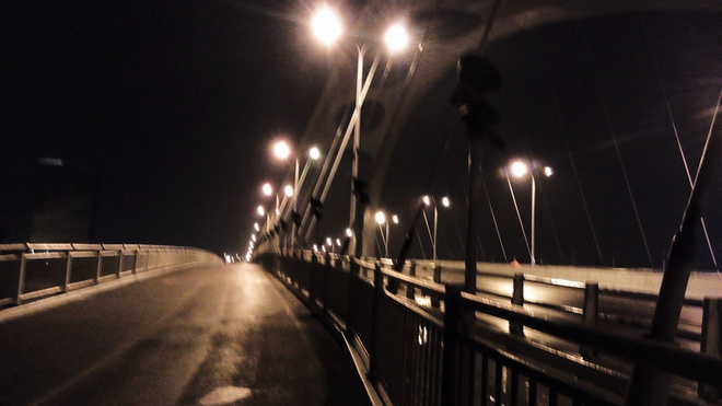 上海半程马拉松探路报告-雨夜版