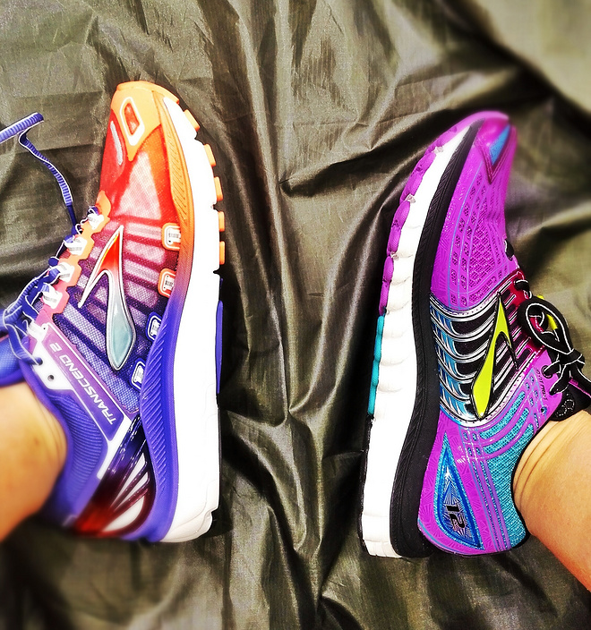 漫步云端 缓震界的劳斯莱斯——Brooks Glycerin 12深度测评