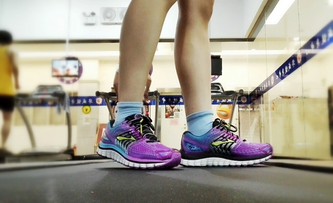 漫步云端 缓震界的劳斯莱斯——Brooks Glycerin 12深度测评