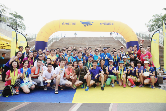 漫步云端 缓震界的劳斯莱斯——Brooks Glycerin 12深度测评