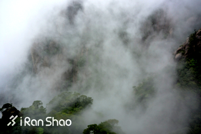 三清山 | 在1800米的长空栈道越野是怎样一种体验?