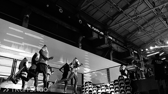 体验 | 这一次NIKE造了场跑步机上的梦