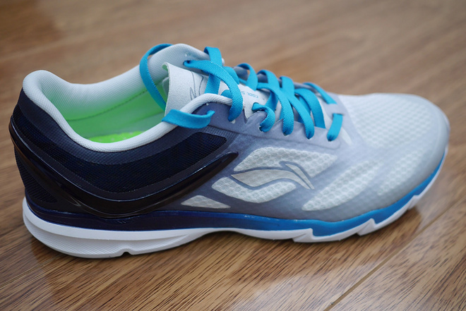 破茧化蝶——李宁超轻12代测评