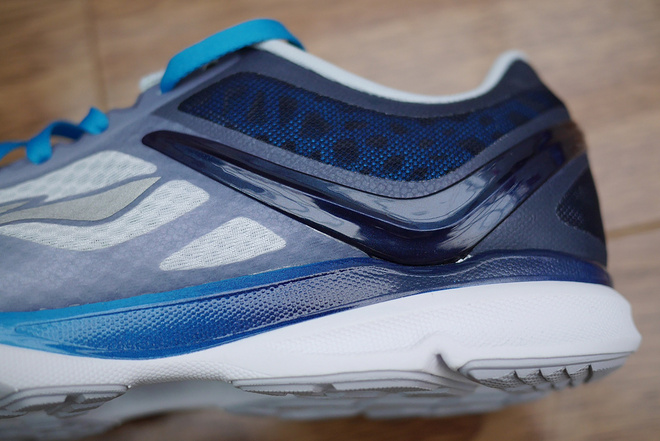 破茧化蝶——李宁超轻12代测评