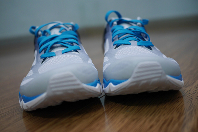 破茧化蝶——李宁超轻12代测评