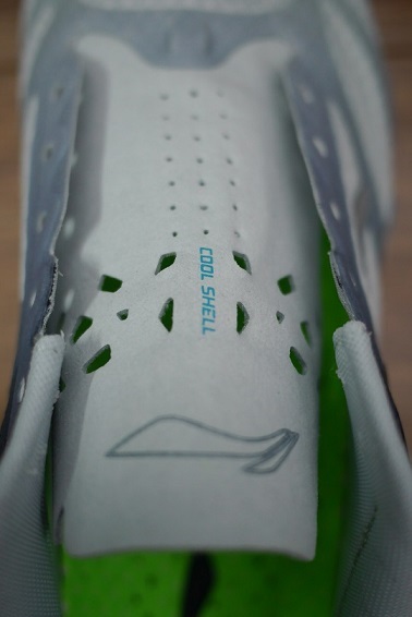 破茧化蝶——李宁超轻12代测评