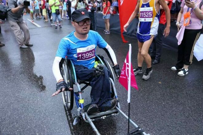 狂欢不仅仅这十公里——记广州10K路跑赛