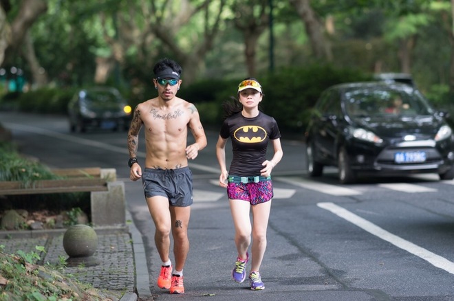 我并不把跑步当成生命里的所有，但他确是我做任何事情的正能量源泉。