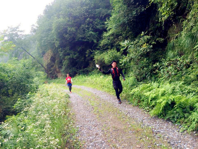 【赛道体验】 披荆斩棘目如炬，西南野，追天狼 ----奔团大腿西行追狼