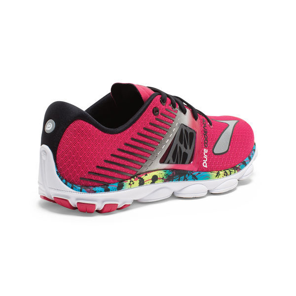 媚入骨髓 赛场上的娇粉甜心——BROOKS PURE CADENCE 4测评