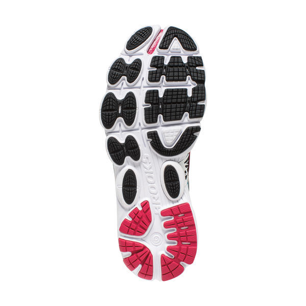 媚入骨髓 赛场上的娇粉甜心——BROOKS PURE CADENCE 4测评