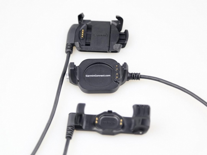 綠光四射的Garmin Forerunner 225光學心率錶Quick View