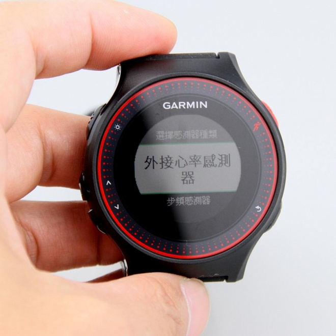 綠光四射的Garmin Forerunner 225光學心率錶Quick View