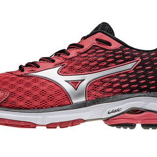 跑步新手永远不会选错的5款跑鞋（2015版）