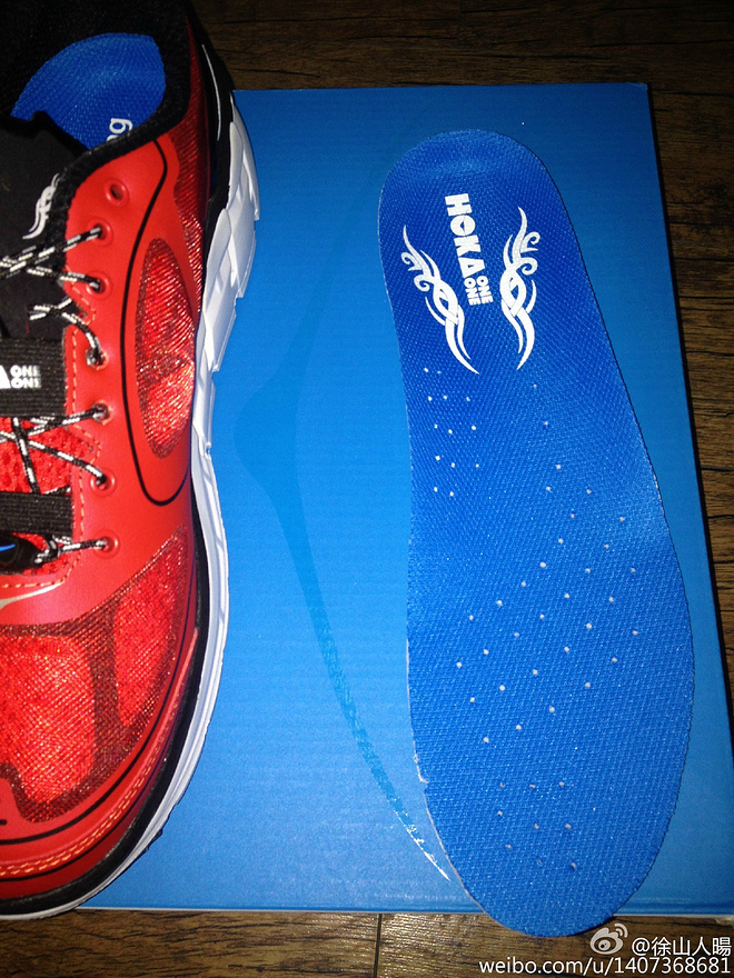 路战第一HOKA One One Conquest开箱