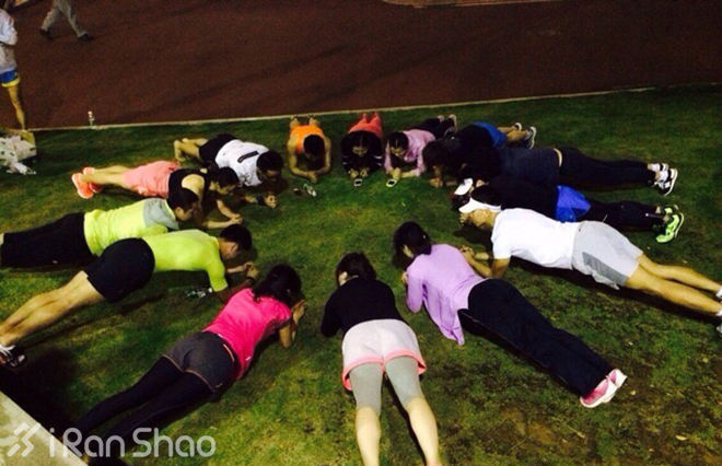 人物 | 厦门跑圈女神：陈恩宁，喜欢跑步，用呼吸在倾诉